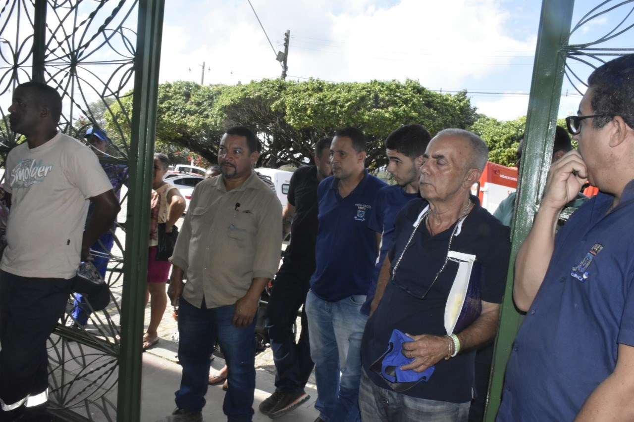 Camacã: Prefeito Oziel reassume o mandato